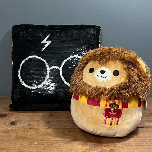 Squishmallows 10” Gryffindor Lion NWT Harry Potter reversible